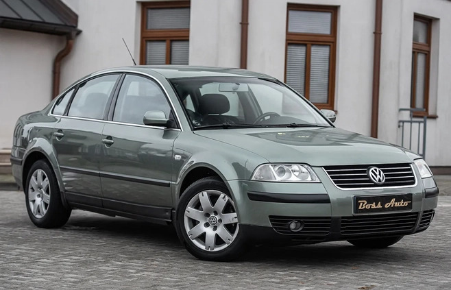 Volkswagen Passat cena 15900 przebieg: 272123, rok produkcji 2003 z Glinojeck małe 254